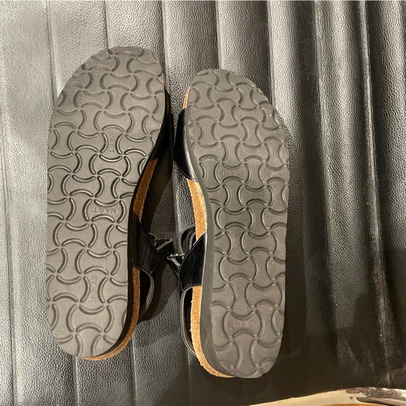 NAOT Wand Black Nubuck Sandal | Size 40 | US 9 - Picture 2 of 3